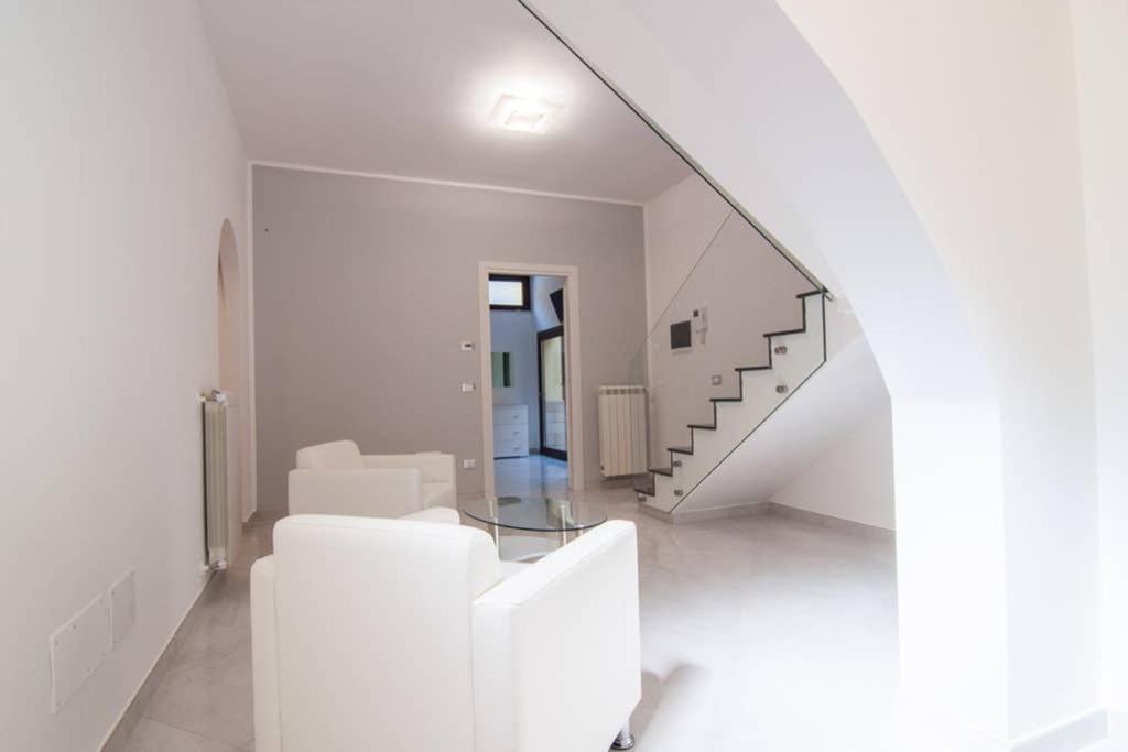 Hh Selection Emiro Villa Lascari Exterior foto